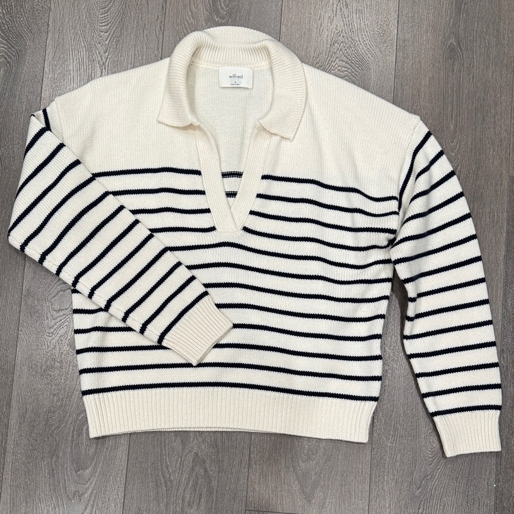 Wilfred V-Neck Sweater in Cream and Black Stripes